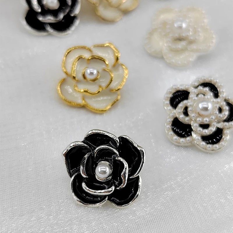 18/23mm Camellia Buttons For Knitting Luxury Declor Fashion Pearl Beaded Black White Metal Shank Button Sewing Accessories DIY