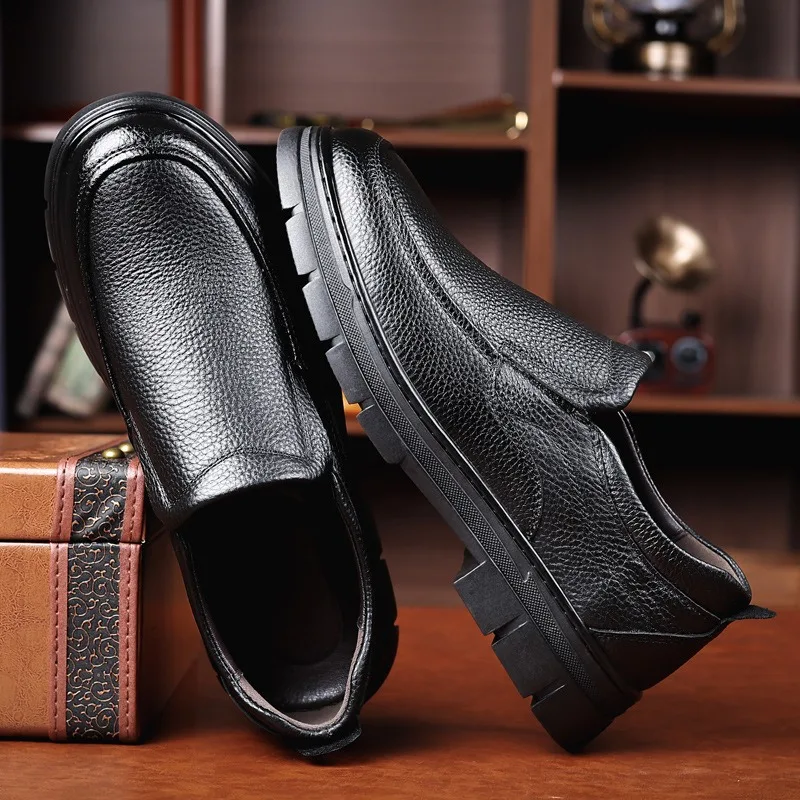 Spring Autumn Fashion Casual Leather Shoes for Men Designer New Wedge Soft Sole Man Dress Shoes Fashion Casual Loafers Male