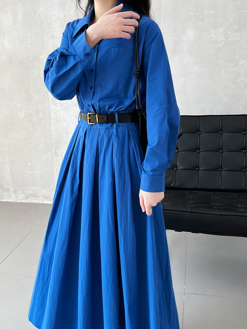 Abito camicia da donna con colletto polo francese in cotone 100%, che exuse il senso di lusso primaverile autunnale, con una gonna lunga in vita stretta