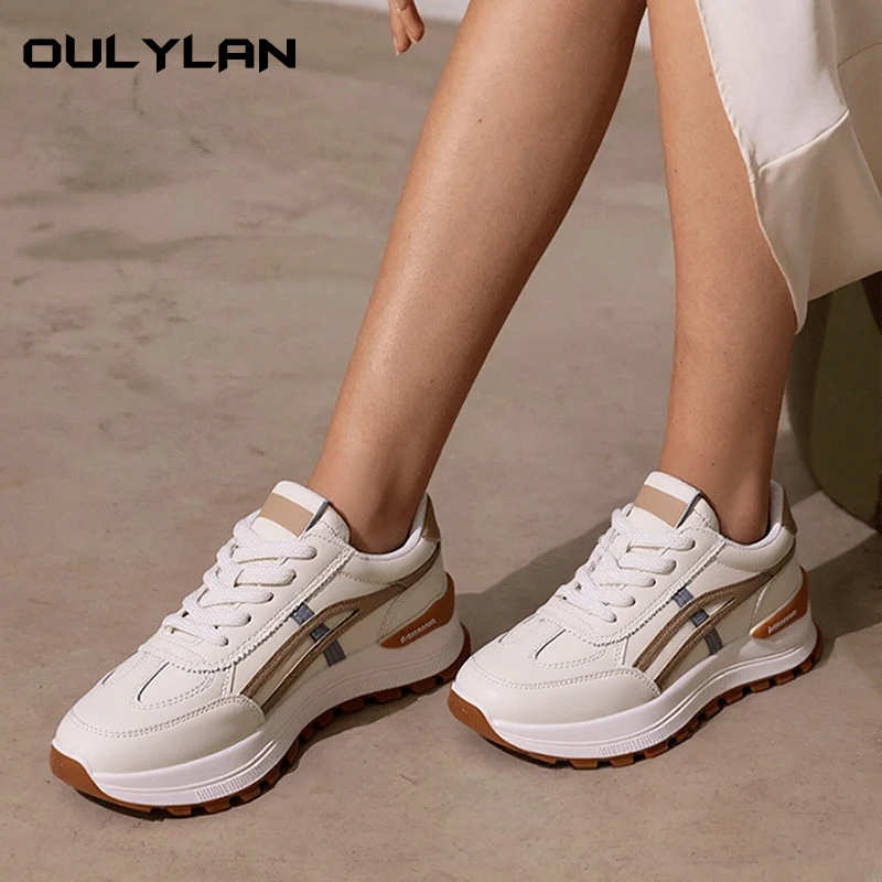 

Женские дышащие сетчатые кроссовки, новинка лета 2025, мягкая легкая повседневная спортивная обувь на толстой подошве, удобная низкая удобная обувь на шнуровке