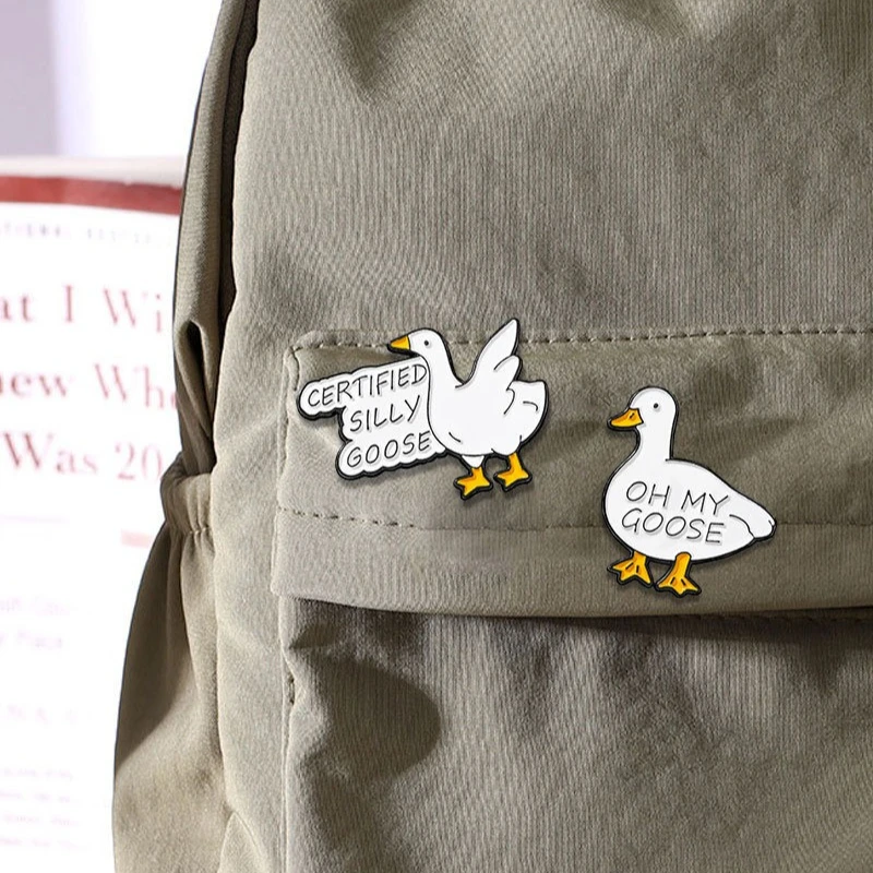Commute Creative Cartoon Funny White Goose Letter Design Enamel Alloy Brooch Badge Pin For DIY Clothing Hat Bag Jeans Decoration