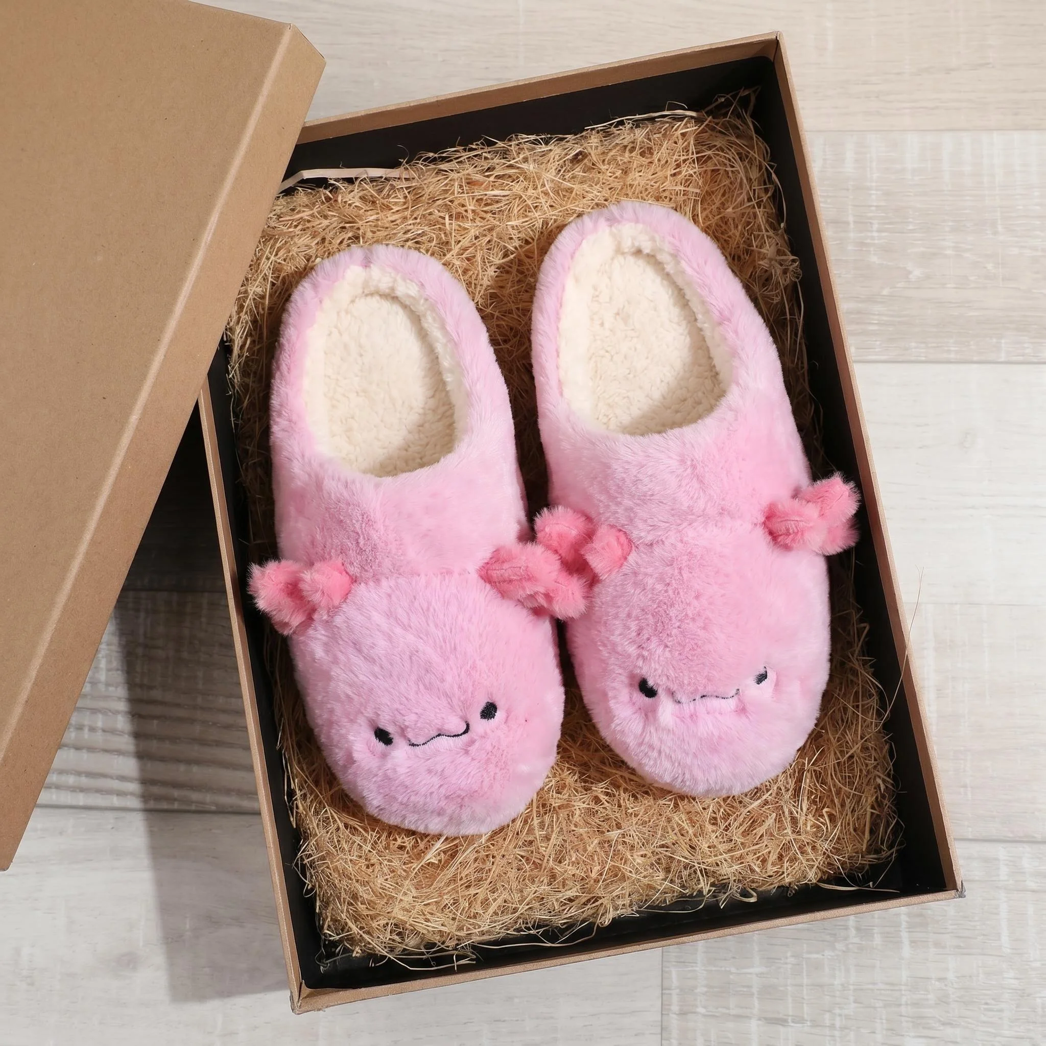 A Pair of Pink Cute Cartoon Axolotl Plush Slippers for Women, Comfortable Furry Home Slippers with Soft Soles, Cute Little Monster Design, Warm and Non-Slip Indoor Slippers, Lightweight, Silent, and Comfortable Shoes f