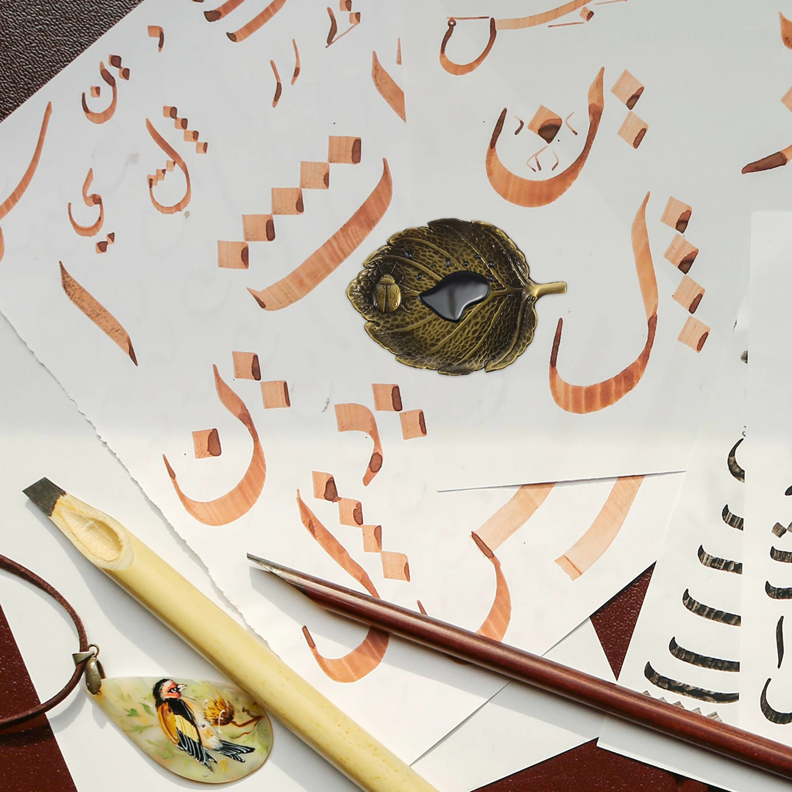 

Retro Style Calligraphy Plate Brush Washing Dish Desktop Metal Ink Container Copper Ink Dish For Writing Brush Holder