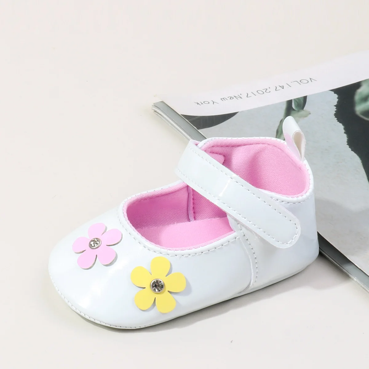 Baby Girls First Walking Indoor Outdoor Toddler Shoes With Beautiful Flowers For 0-18M Baby PU Leather Soft Sole