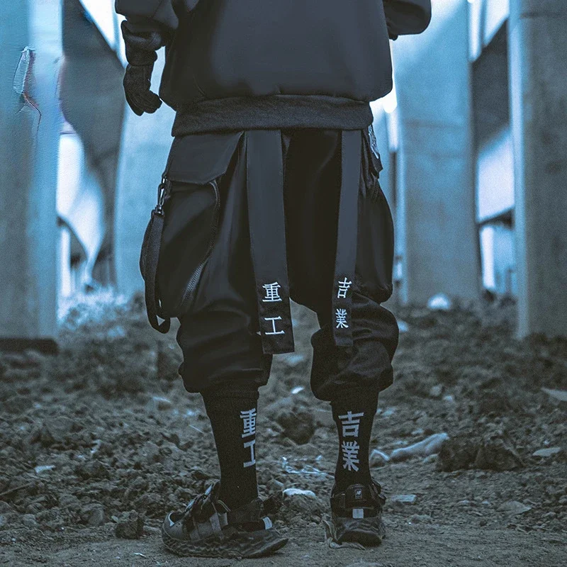 

Black Techwear Cargo Pants Men Hip Hop Streetwear Joggers Big Pockets Elastic Waist Harajuku Casual Loose Trouser Y2k