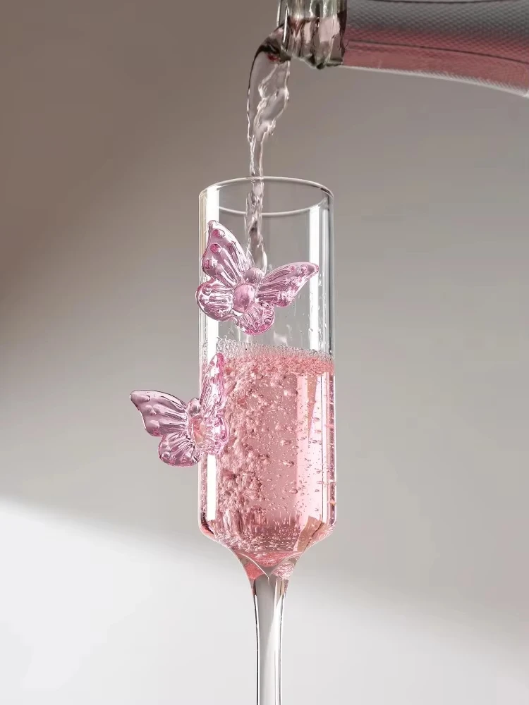

Креативная высокая чашка с бабочкой, бокал для коктейля цвета шампанского, посуда для бара, женский фестиваль, розовый прозрачный подарок, бокалы для вина на день рождения
