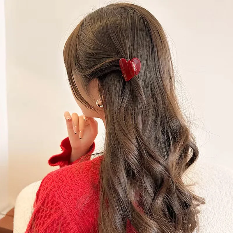 2024 Linda garra de pelo de tamaño pequeño de 3,5 cm para niñas cangrejos de pelo de acetato horquillas en forma de corazón para horquillas femeninas accesorios para el cabello