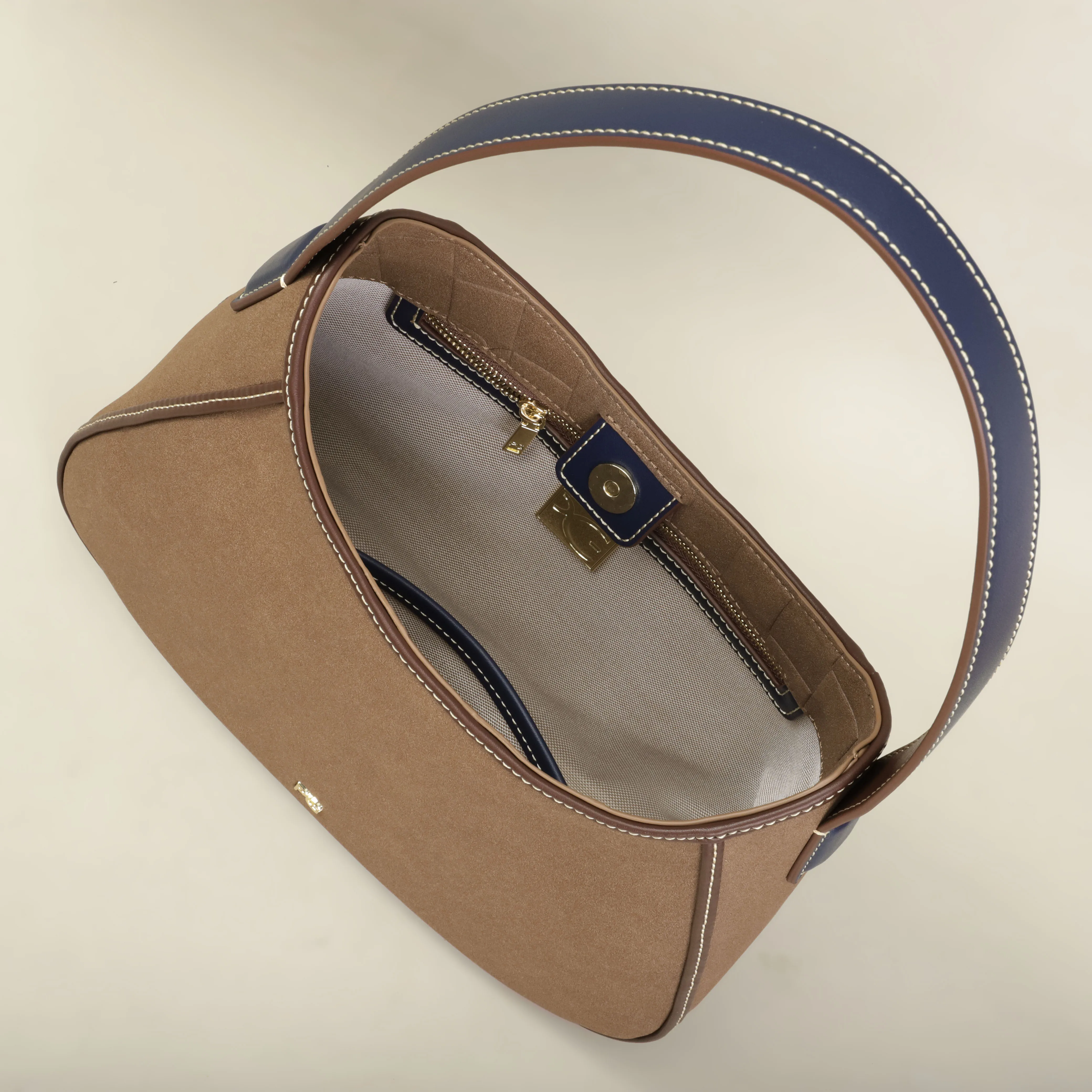 PG Lightweight 2026 Niche Luxus Designer Schultertasche Neuestes Modedesign Hochwertige Minimalistische Elegante Damenhandtasche – Detail 20