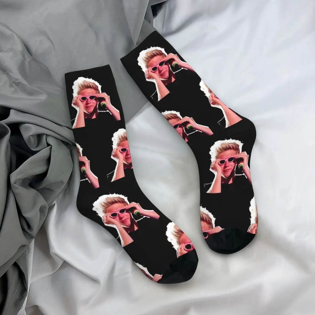 Fashion Men Women Socks Niall Horan Funny Young Pink Glasses Merch Comfortable Skateboard Socks All Season