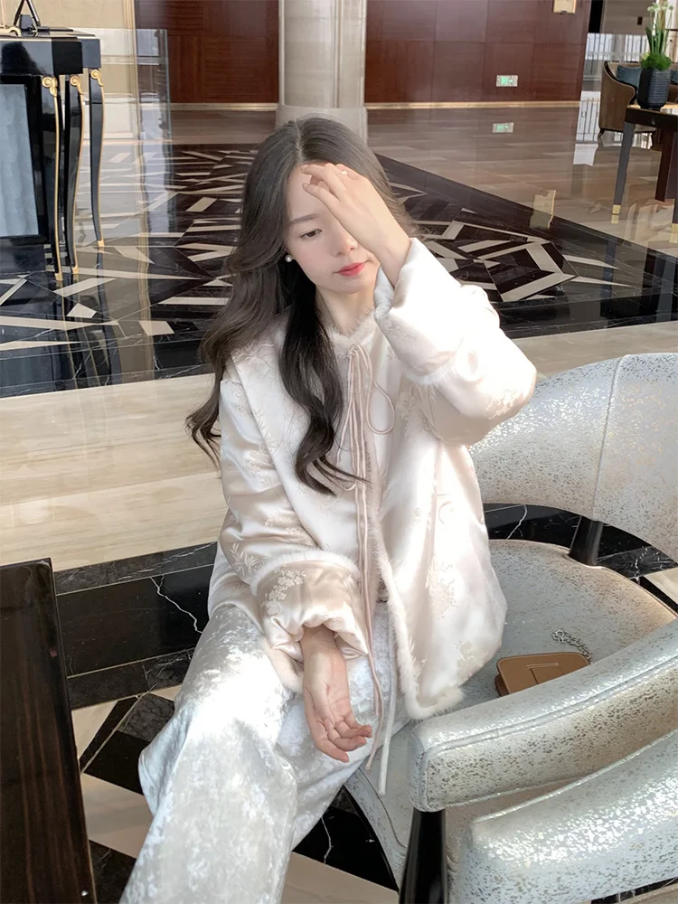 

Новая китайская женская зимняя куртка из винилового шелка премиум-класса с длинными рукавами, стандартной длины