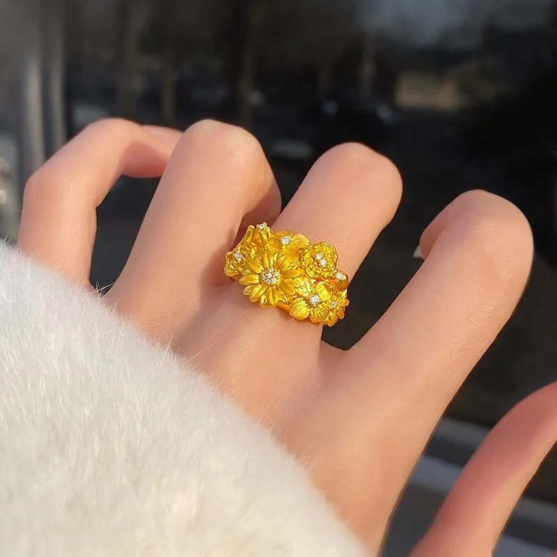 

Chinese Style Floral Ring Rhinestone Daisy Design Sand Gold Small Ring for Girlfriend Vintage Court Gift Fashion Jewelry
