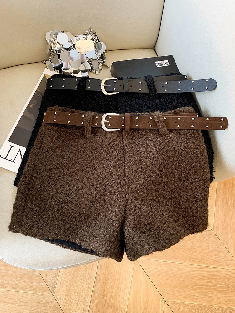 Pantalones cortos Retro de lana de cordero para mujer, pantalones de pierna recta cálidos y adelgazantes, gruesos, de cintura alta, para otoño e invierno