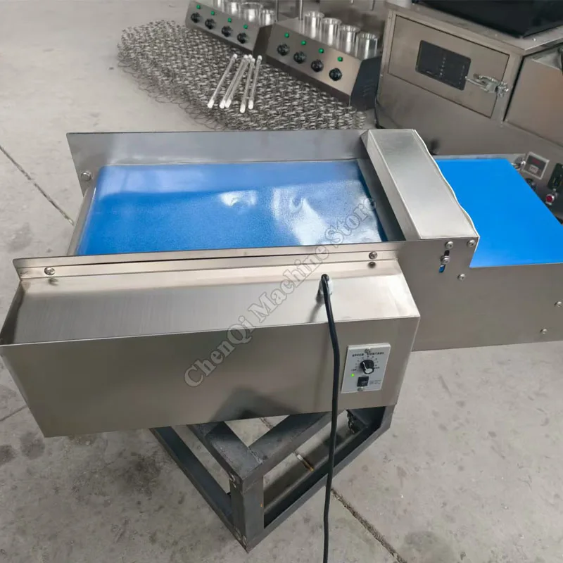 آلة تشكيل الكرواسون 110 فولت/220 فولت عالية الجودة سطح الطاولة الكرواسون العجين المتداول آلة تشكيل الكرواسون آلة المتداول ﻿