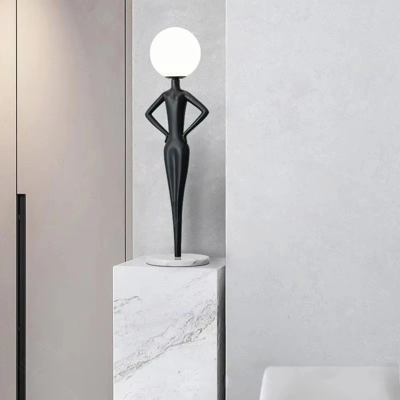 Humanoid art decorative floor lamp sculpture resin entrance hotel exhibition hall cabinet high-end abstract figure lighting