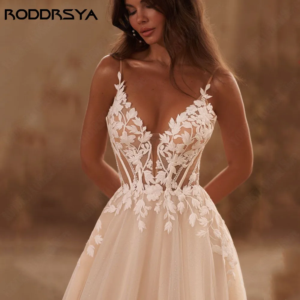 RODDRSYA Spaghetti Straps Glitter abito da sposa donna scollo a v Applique Backless Boho Vestidos De Novia Sweep Train personalizzatoRODDRSYA spaghetti spalla con abito da sposa scintillante per donna V adesivo a crava