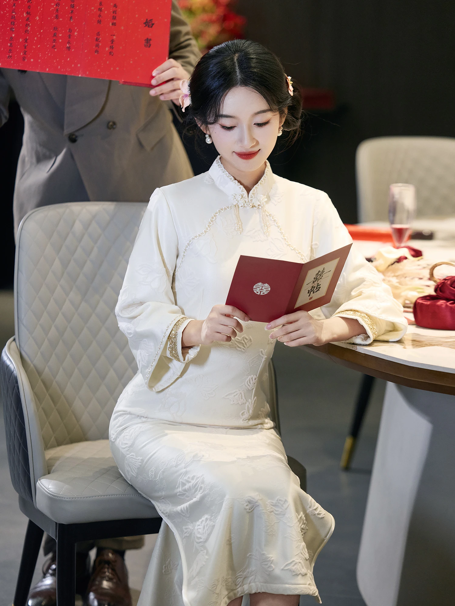 

White Fitted Thiened Long Sve Qipao Wedding Dr New Chinese Sle Winter Warm Floing New Arrival for Women