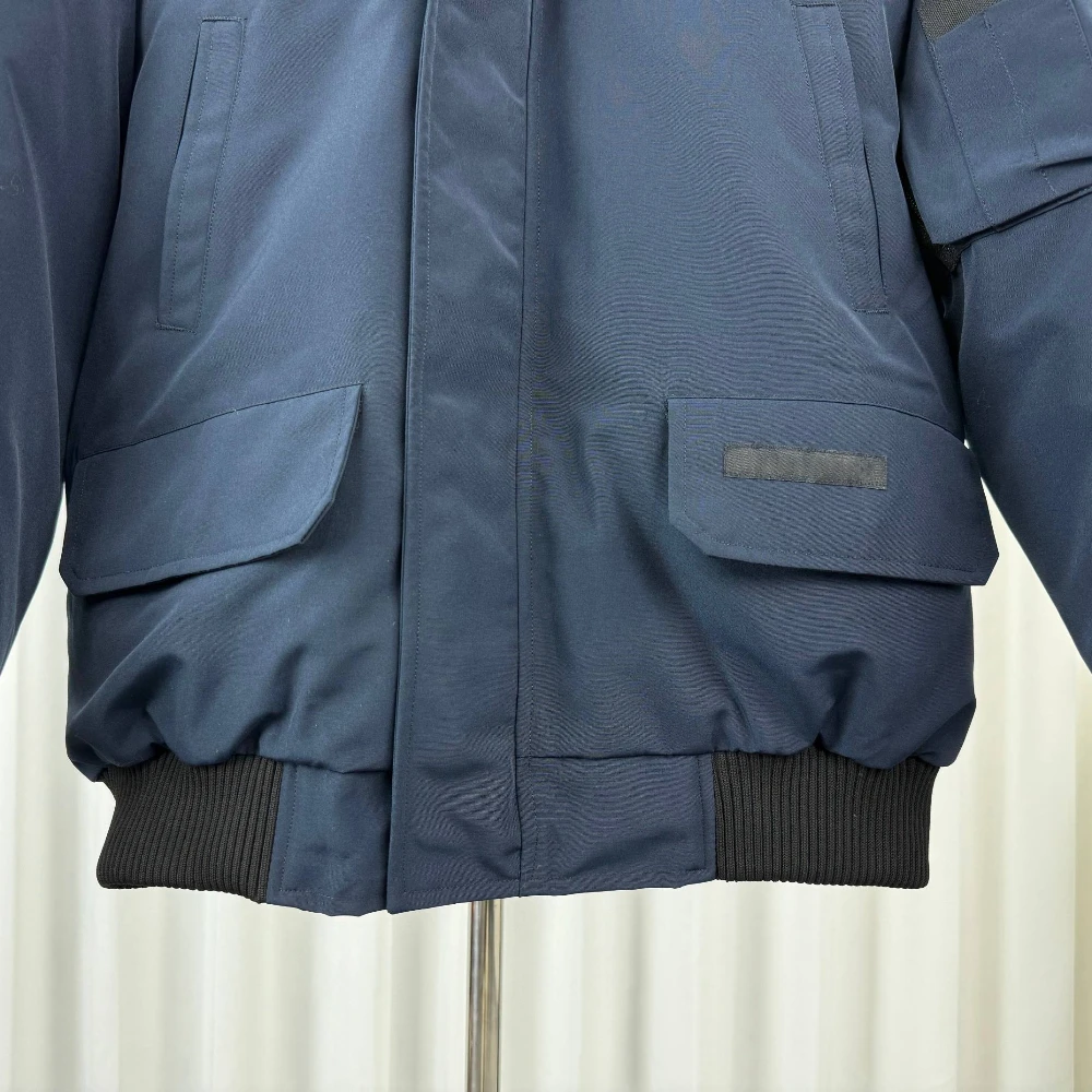 سترة نسائية سميكة طويلة أسفل العلامة التجارية الفاخرة طول الركبة المتضخم الشتاء مصمم معطف دافئ يندبروف مريح البخاخ 2025 الاتجاه #5