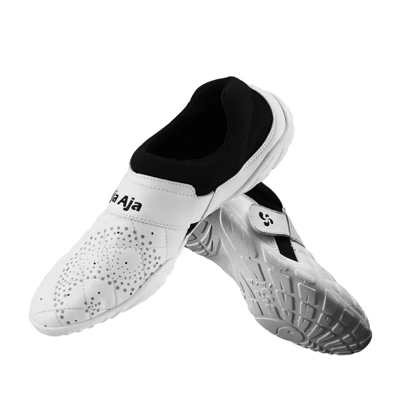 

Chinese Traditional Men's Kung Fu Tai Chi Shoes Taekwondo Wearable Martial Arts Breathable Sneakers Wushu Shoes