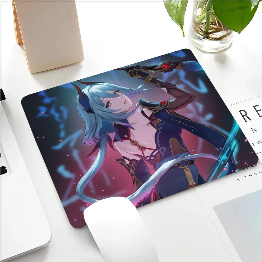 Hanya Honkai Star Rail Impact Mousepad Small LockEdge Mouse Pad For Gamers Computer Desk Pad Rectangular Anti-slip Rubber