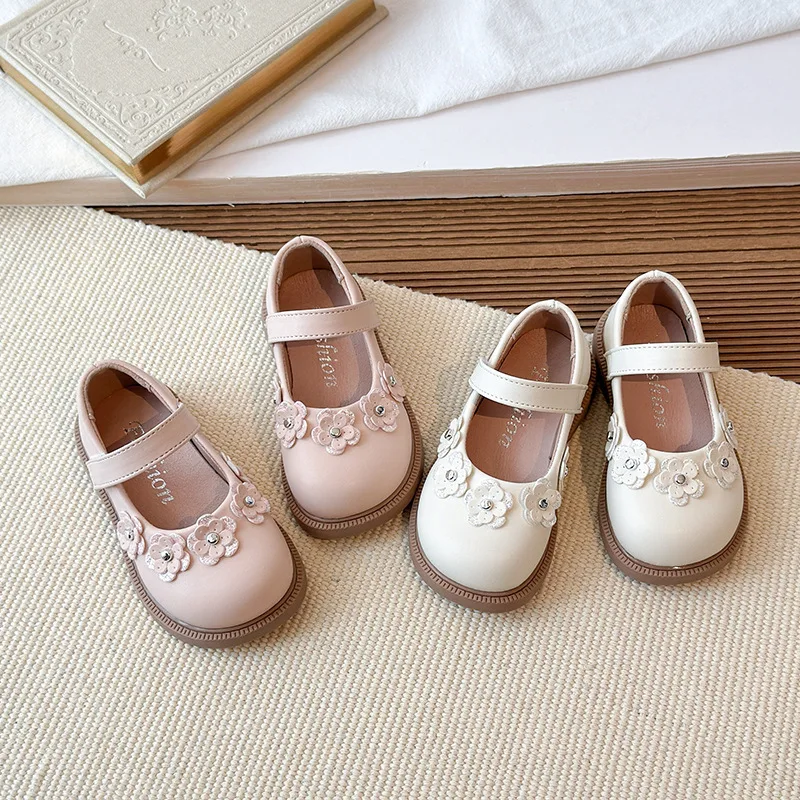 

2026 New Girls Leather Shoes Lolita Wedding Party Children Mary Jane Shoes Sweet Flower Fashion Kids Princess Dress Flat Shoes