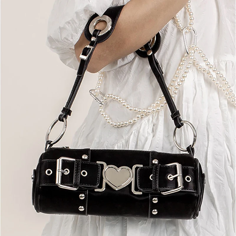 

New Heart Metal Retro Women's Bag Chain Rivets Parts Rock Black Gothic Punk Motobike Cool Chic Bags Harajuku Armpit Vintage Bag