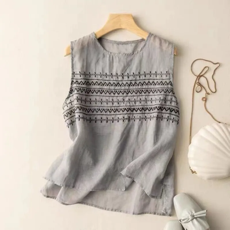 2024 Summer New Women\'s Pullovers Crew Neck Embroidery All-match Elegant Vintage Trendy Loose Sleeveless T-shirt Vests Tops