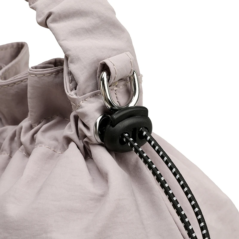 Modische Nylon-Umhängetasche für Damen, trendige, leichte kleine Tragetasche, Schultertasche für den Alltag, den täglichen Arbeitsweg und Reisen, Handtasche, Tragetasche. – Detail 10