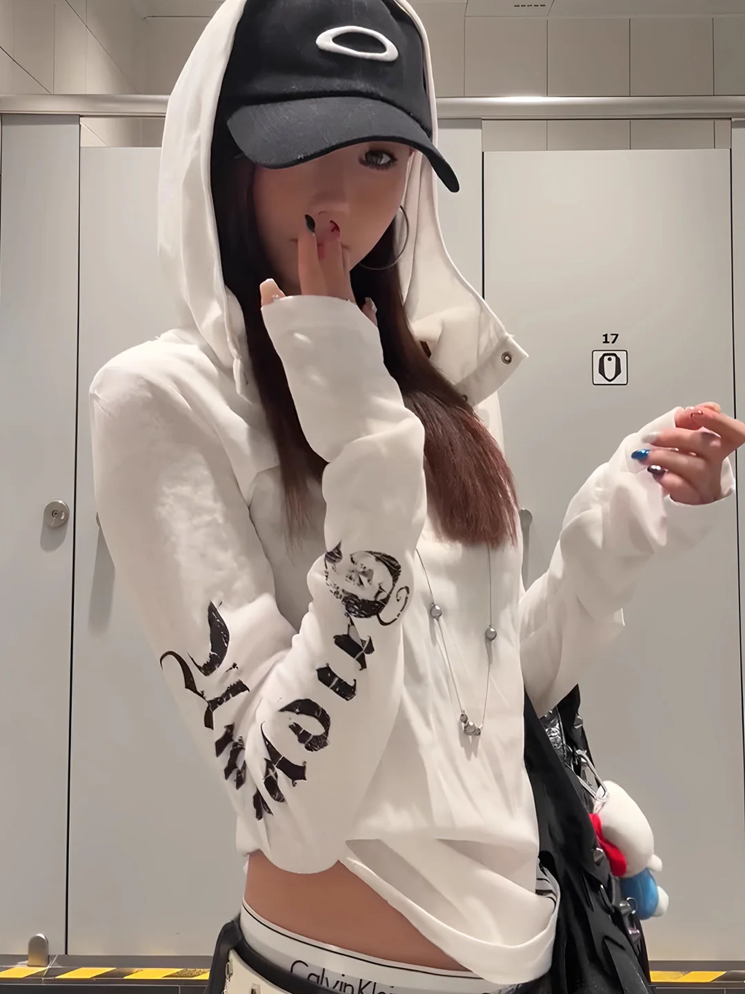 تي شيرت نسائي بأكمام طويلة على الطراز الأمريكي، هودي صيفي بتصميم بانك غوطي، قميص علوي أنيق وعصري بطباعة هندسية وقماش خفيف