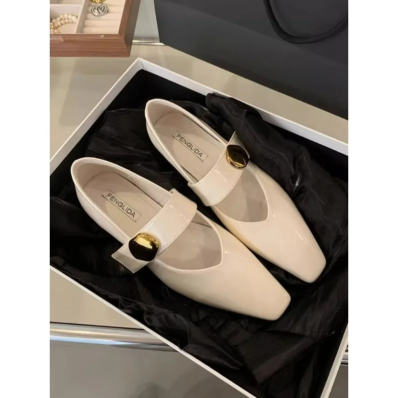 French Niche Flat-soled Pointed-toe Women's 2025 Spring New Slip-on Shoe