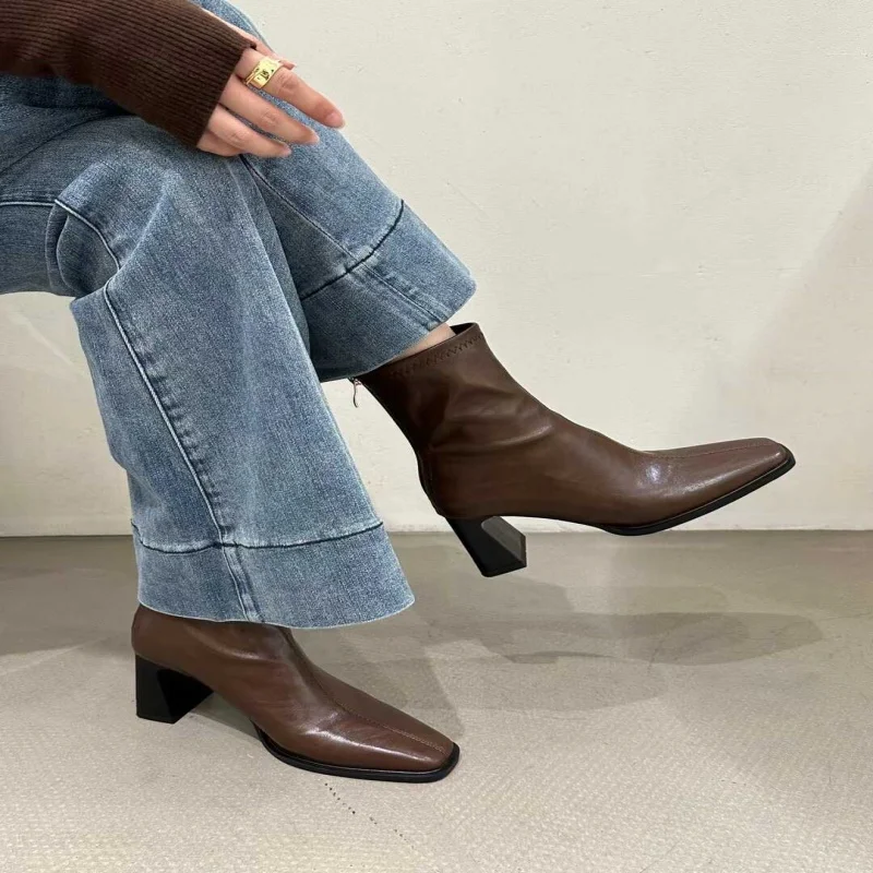 

Fashionable New Style Comfortable Banquet High-heeled Women's Boots Hot Selling in Winter Sexy and Elegant Square Zipper Boots