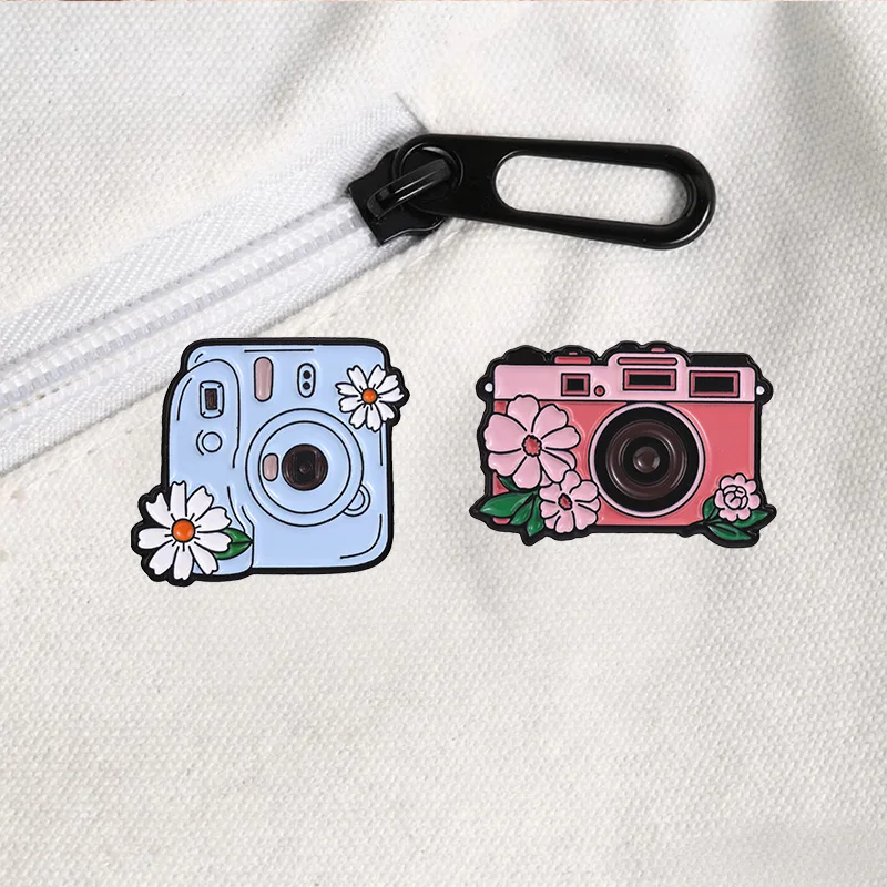 Retro Camera Enamel Badge Set Cartoon Creative Floral Photography Metal Brooches Jewelry Gifts For Photographer Friends