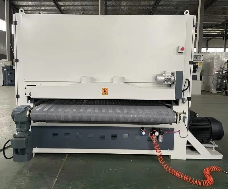 High-speed wood sanding equipment, sanding machines with abrasion belts, grinding wooden doors and window frames
