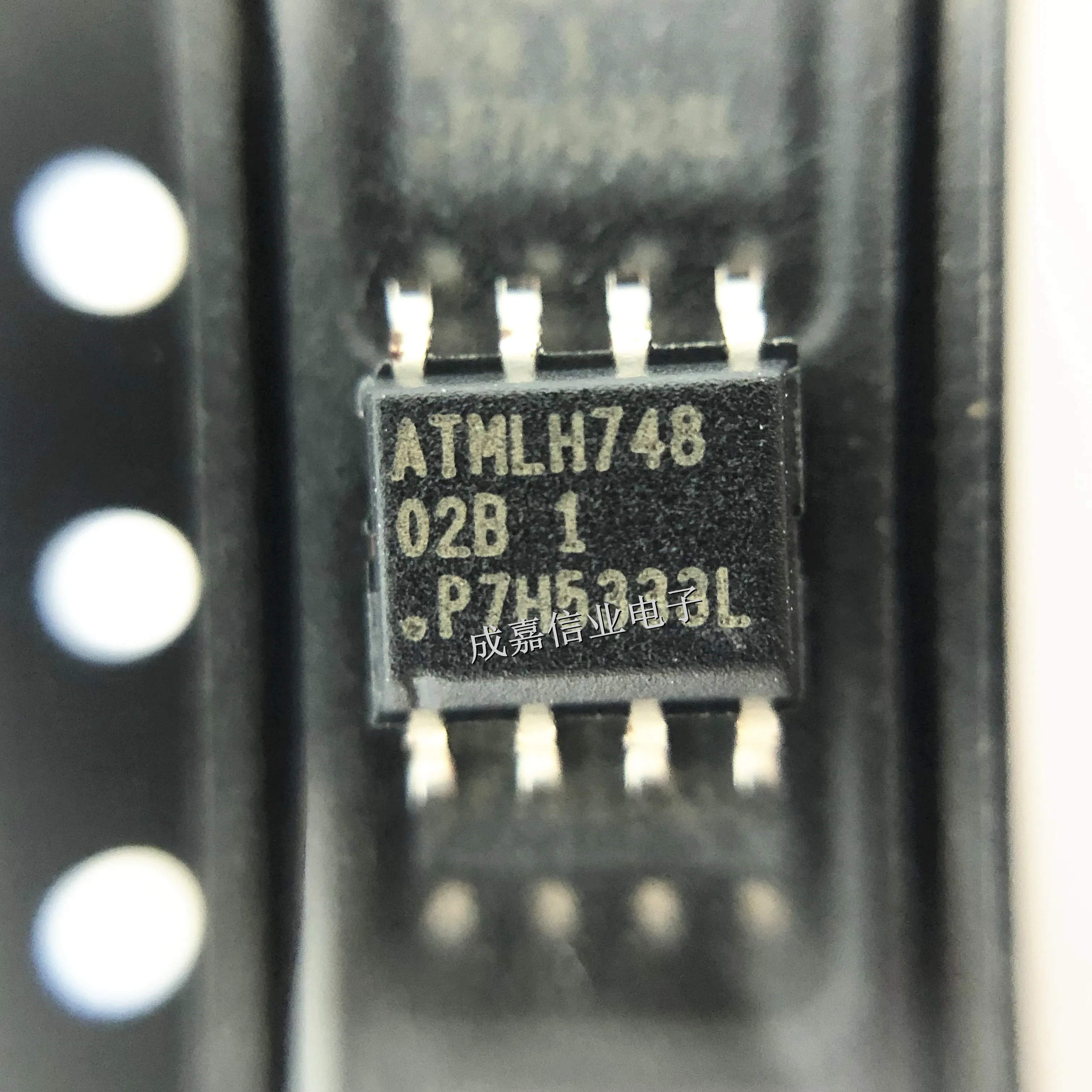 10pcs/Lot AT24C02BN-SH-T SOP-8 MARKING;02B EEPROM 2Kbit 2-Wire Bus AUTO 2.5V  Operating Temperature:- 40 C-+ 85 C