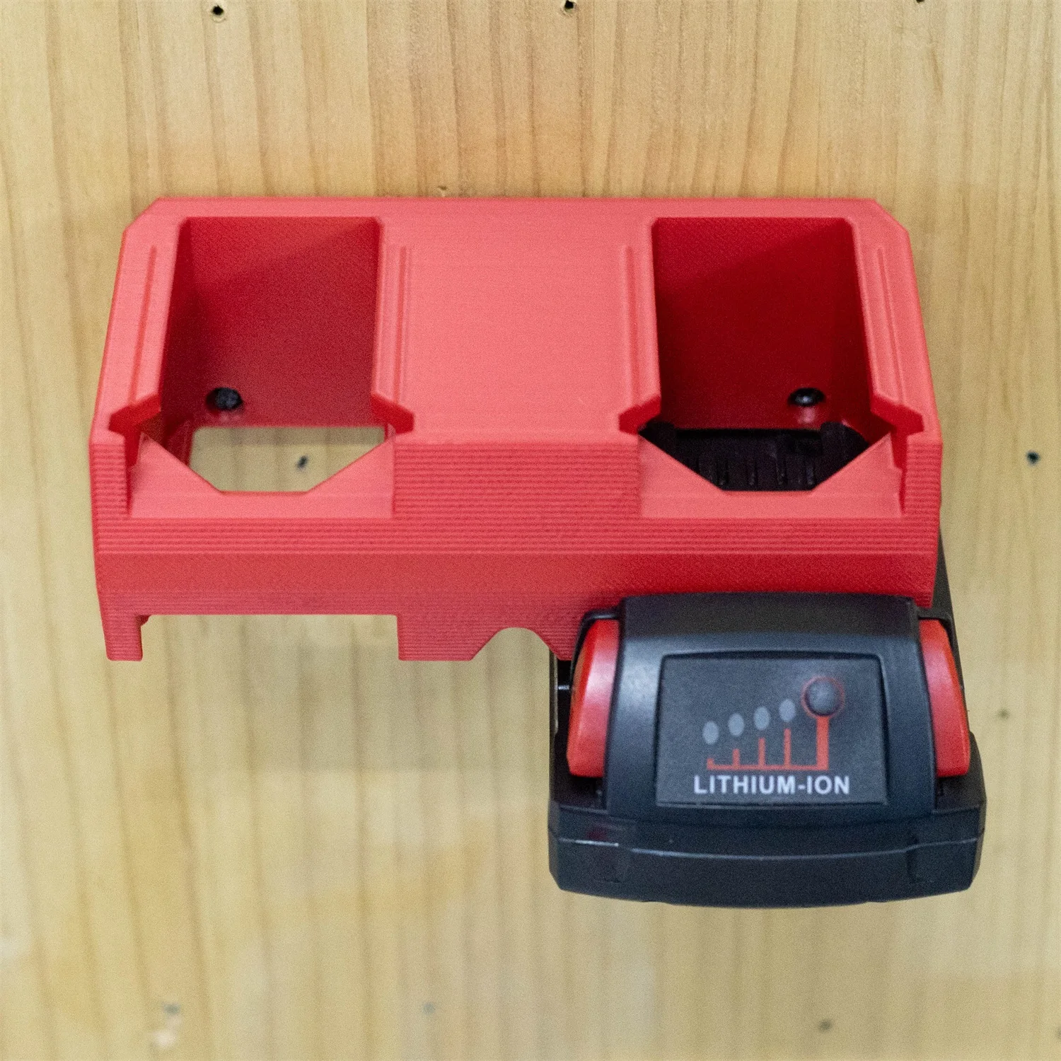 Uchwyt ścienny na 4 akumulator – Workshop Electric Tools recenzja i cena