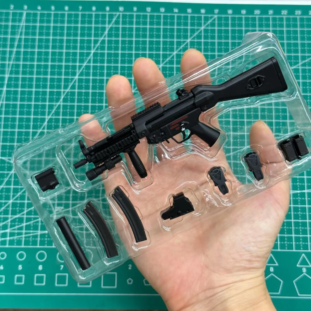 ZYTOYS 1/6 MP5A4 RAS Plastic Model for 12inch Action Figures Soldier Army Accessories Gifts Collection Toys