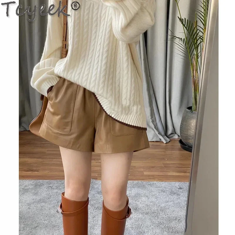 

Tcyeek Sheepskin Leather Shorts Women's Fall Winter High Waist Elastic Waist Leather Pants Wide Leg Genuine Leather Pants Women