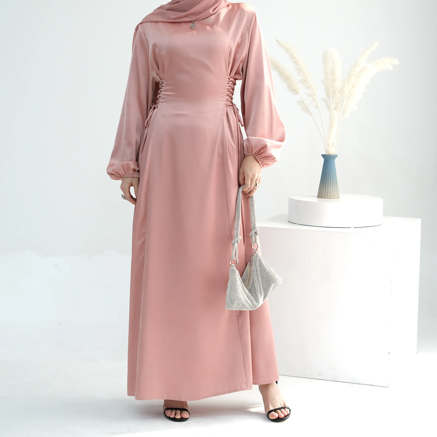 Wholesale Turkish Dubai Abaya Design Muslim Dress With Belt Women Luxury Elegant Satin Wedding Evening Dress Modest Abaya