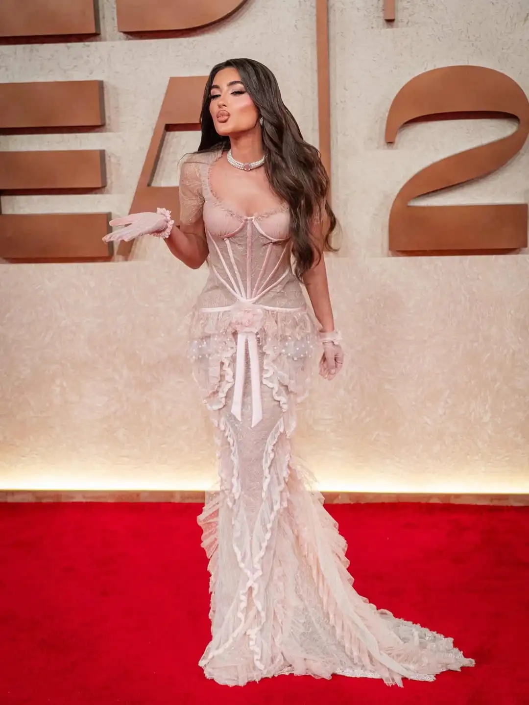 

Romantic Blush Pink Luxury Trend Mermaid Square Neck Fishbone Corset Rose Lace Mesh Fabric Slim Evening Prom Formal Party Gown