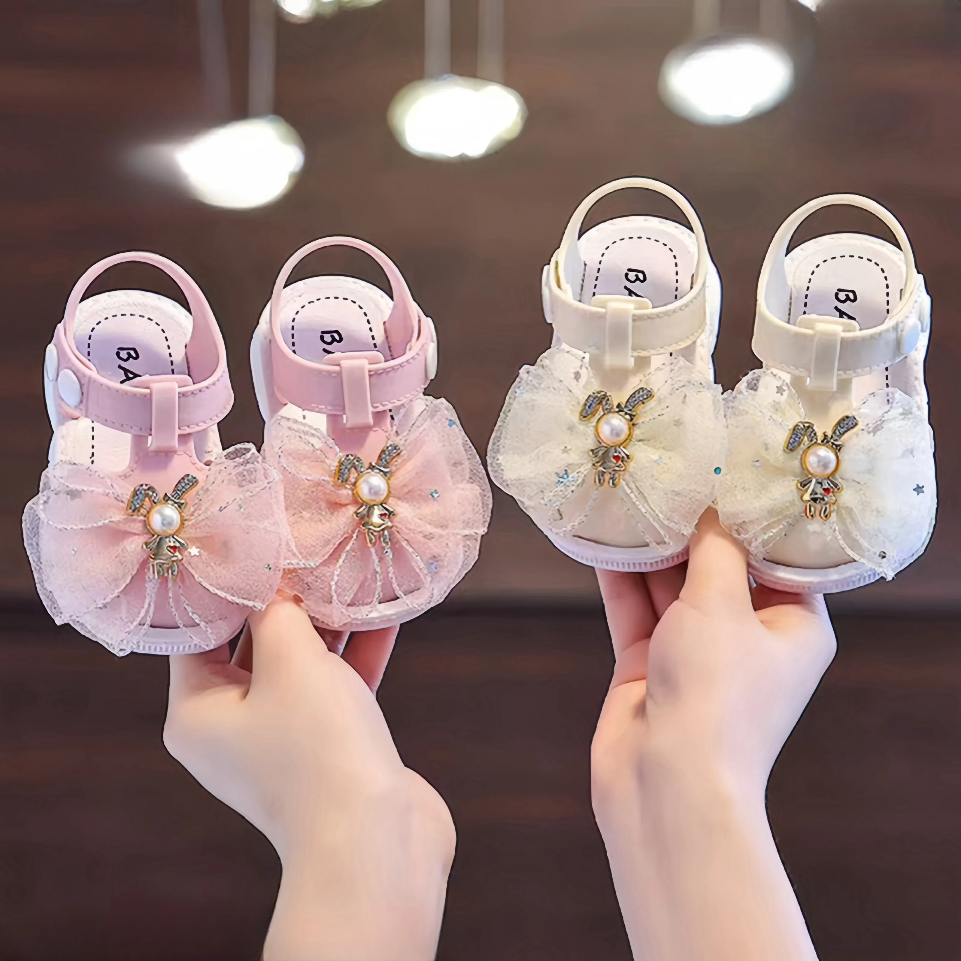 

In 2025, the latest popular women's sandals feature floral designs, sweet and lovely bows, lightweight and breathable materials,