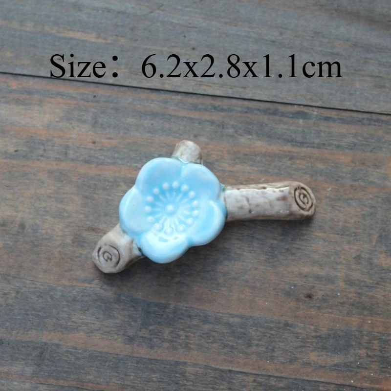 1PC Japanese Style Ceramic Plum Blossom Chopstick Pen Rest Daily Ceramic Ornament DIY Landscape Miniatures Decor Home Decoration