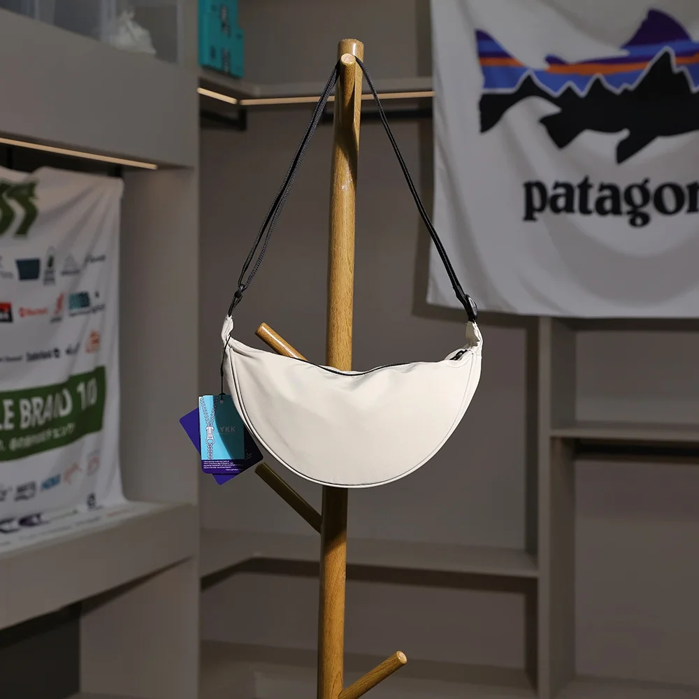 

Versatile Water Dumpling Bag Crossbody oulder Chest Bag for Couples ex Portable Casual Sle Medium Size Color