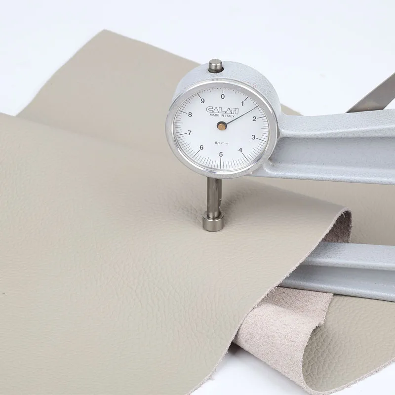 Light gray top layer cowhide 1.5mm thickness genuine leather material sofa headboard car seat soft package leather fabric