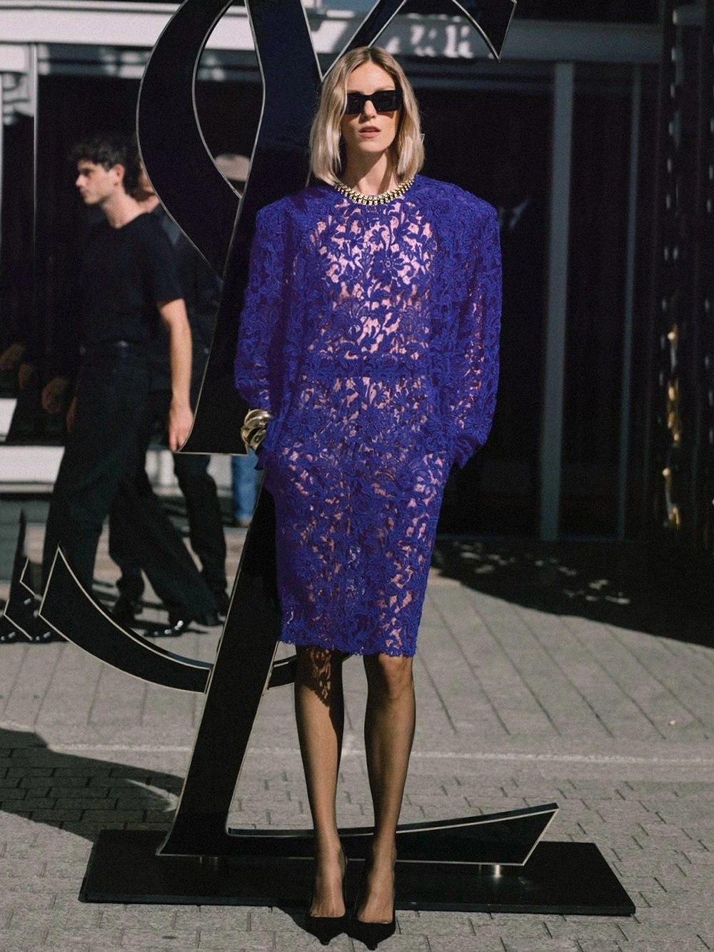 خريف جديد الملابس النسائية نمط الرجعية طويلة الأكمام المألوف سليم صالح الخصر Cinched الأزرق العميق منتصف طول اللباس