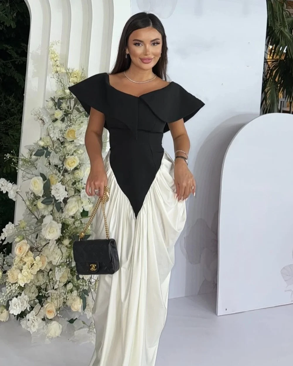 Gaun Panjang Model A-line Lipit Klasik Khusus dengan Desain Off-the-shoulder, Gaun Acara Khusus, Gaya Modern Sederhana Berkualitas Tinggi