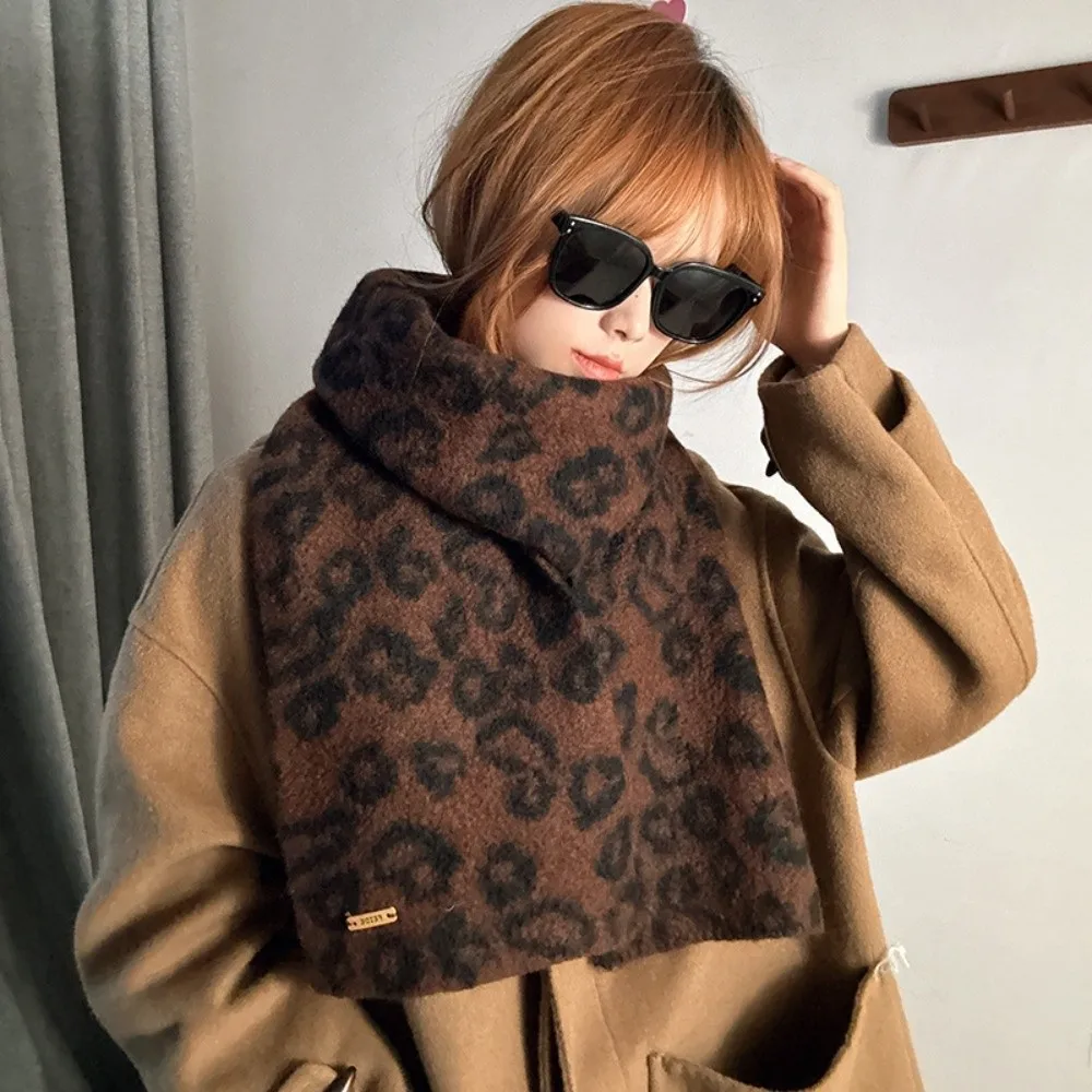 

Fashion Lightweight Leopard Print Scarf Korean Style Cashmere Blend Imitation Wool Scarf Windproof Warm Winter Shawl Unisex