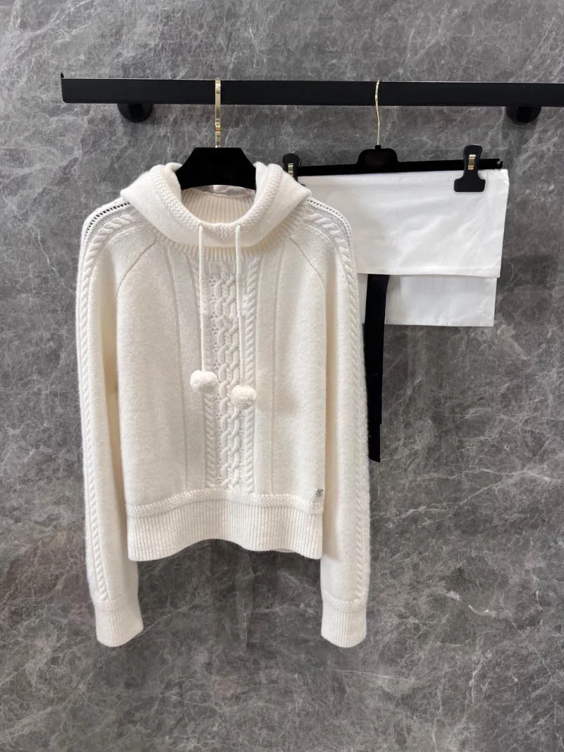 2024 Ski Series Cashmere Silk Blends Knitted Sweater For Women High Quality Jacquard Pattern Hooded Raglan Sleeve Pullover Lady