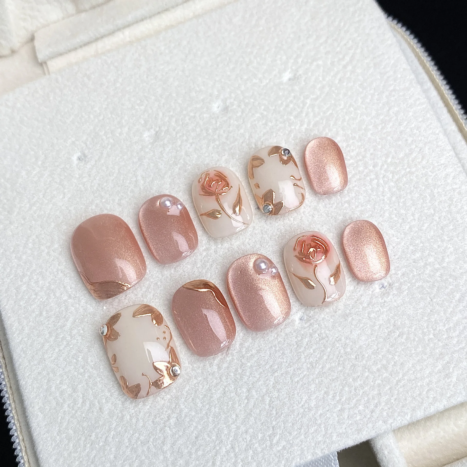 10Pcs Pink Cat's Eye Handmade Press on False Nails 3D Gilded Rose Pearl Manicure Tips Diamond Reusable Full Cover Fake Nail Art
