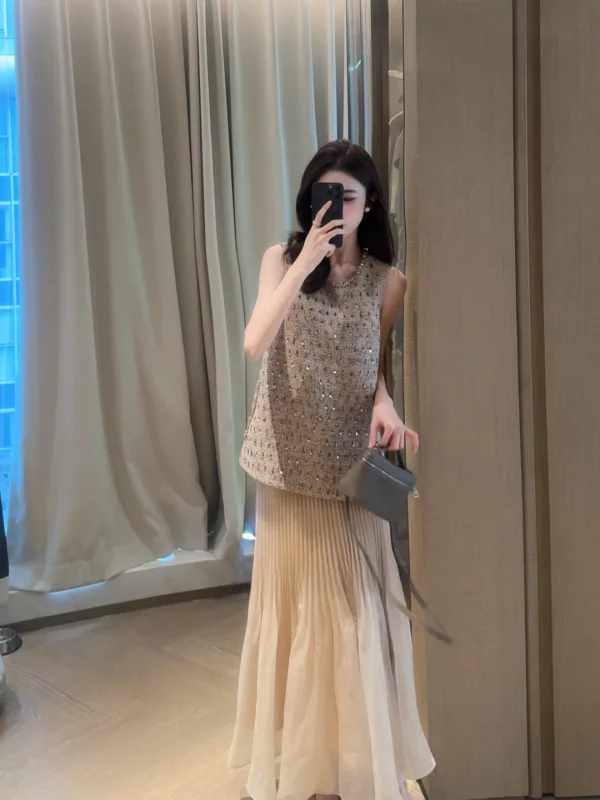 

Stunning Sequin Sleeveless Vest And Mesh Skirt Set Women's Fashion Pleated Half-length Fish Tail Skirt Casual Summer Outfit