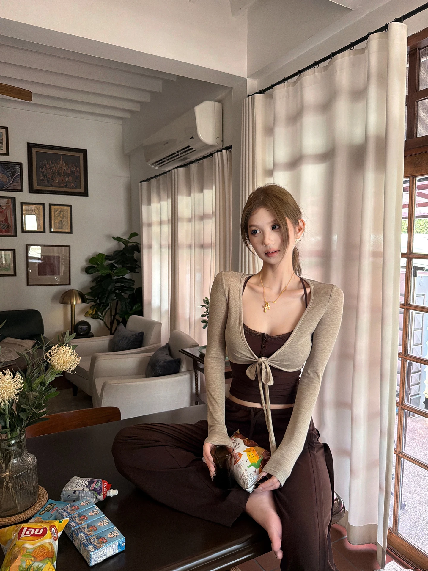 

Tongiiuu Ice Oxygen Aesthetic Lenzing Knitted Cardigan Slimming Inner Tank Top Set Casual Summer Fashion Women's Ensemble