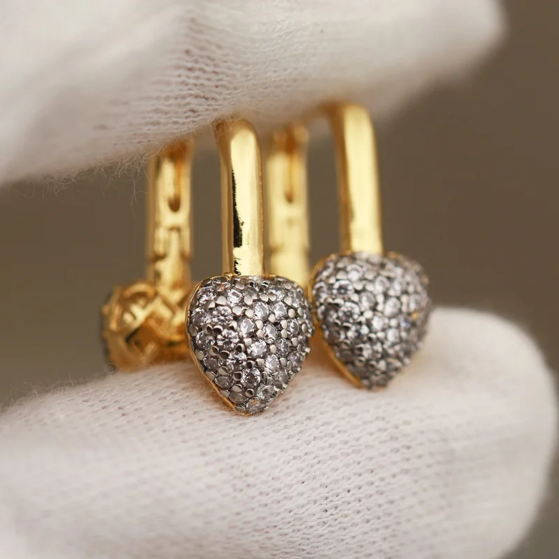 New Sight Design Luxury Crystal Heart Stud Earrings for Women Fashion Brand Jewelry Full Zirconia Earrings